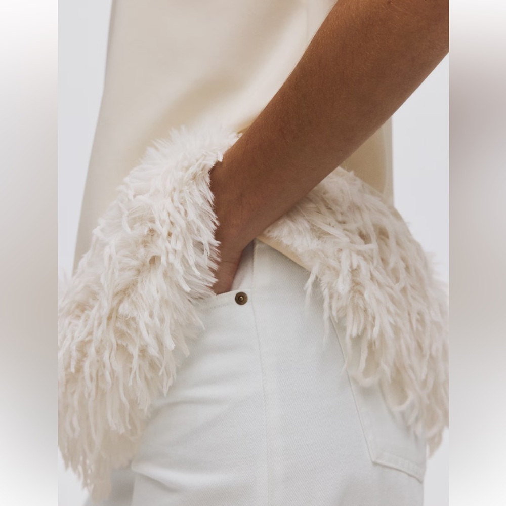 New H&M Fringe Trimmed Top - Picture 10 of 13